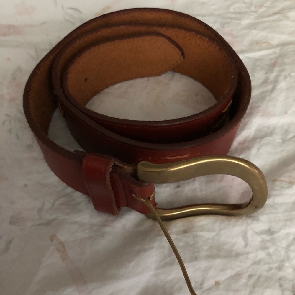 Studio New York, brown leather belt gold / brass rounded buckle 36 in long